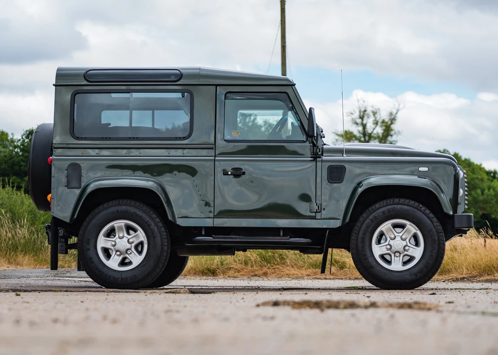 2008 Land Rover Defender 90 - Image 9 of 31
