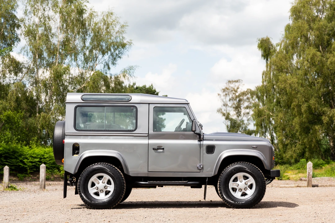 2008 Land Rover Defender 90 - Image 14 of 31
