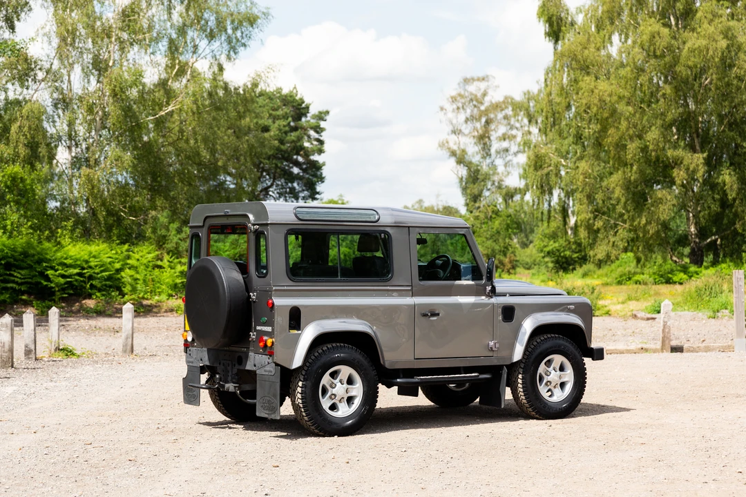 2008 Land Rover Defender 90 - Image 16 of 31