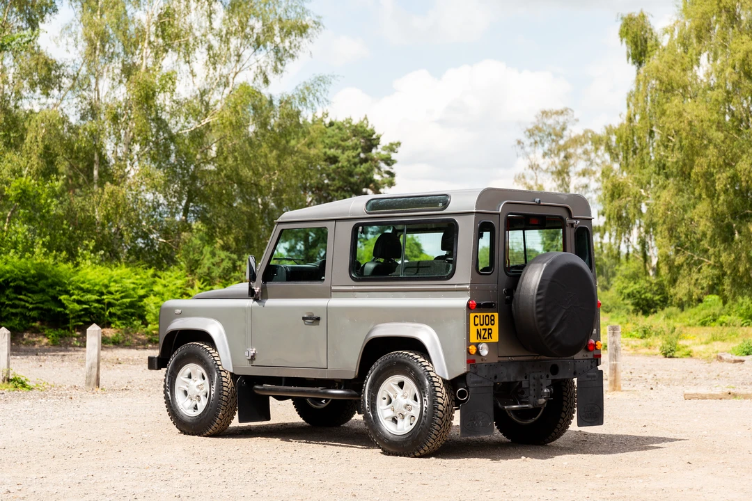 2008 Land Rover Defender 90 - Image 17 of 31
