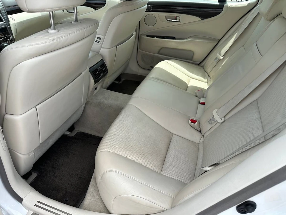 2008 Lexus LS 4th Gen - Image 24 of 24
