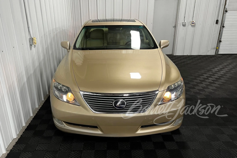 2008 Lexus LS 4th Gen - Image 9 of 11