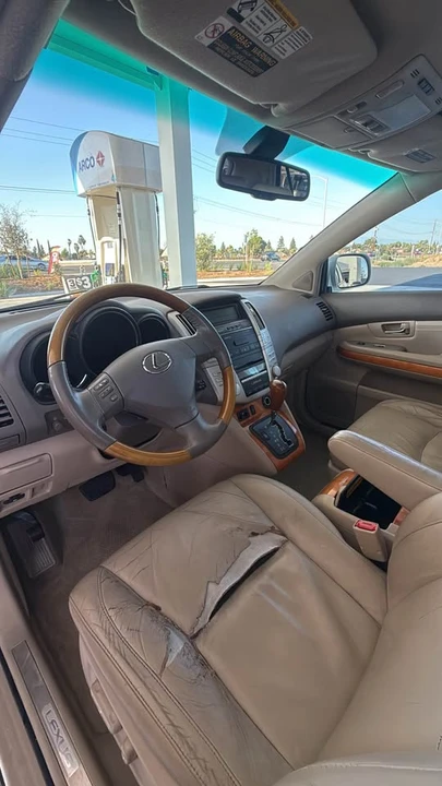 2008 Lexus RX 2nd Gen - Image 4 of 11