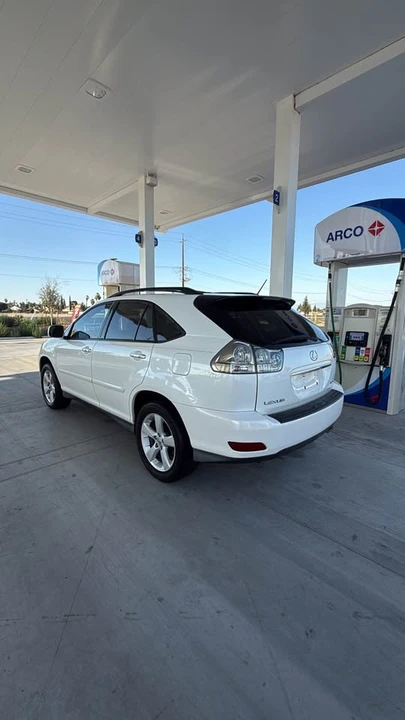 2008 Lexus RX 2nd Gen - Image 2 of 11