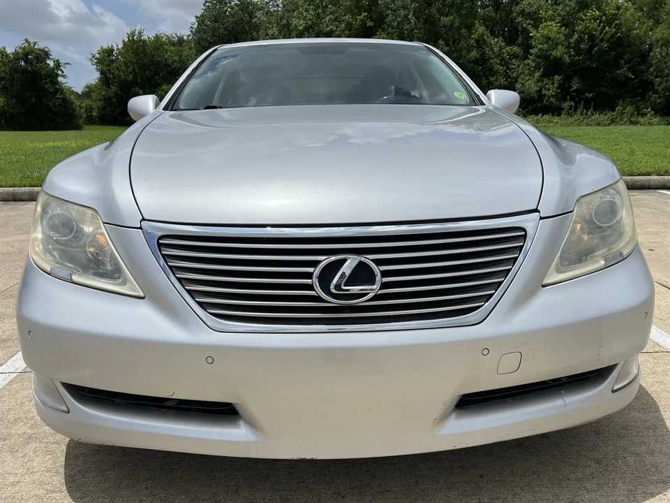 2008 Lexus LS 4th Gen - Image 2 of 24