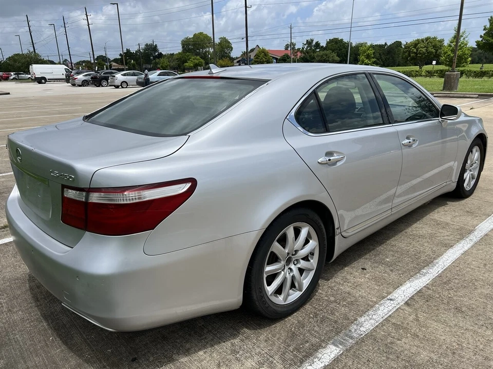2008 Lexus LS 4th Gen - Image 12 of 24