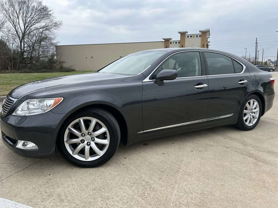 2008 Lexus LS 4th Gen - Image 24 of 24