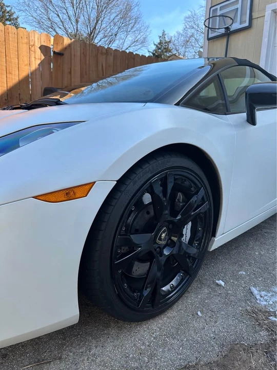 2008 Lamborghini Gallardo - Image 11 of 21
