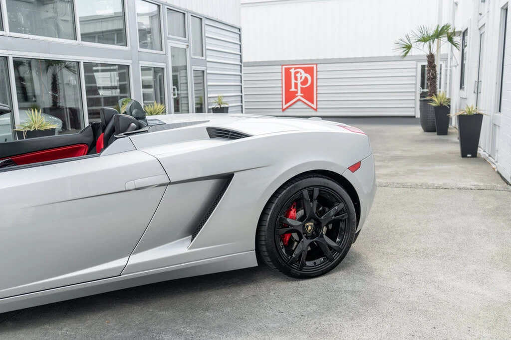 2008 Lamborghini Gallardo - Image 5 of 31
