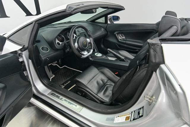 2008 Lamborghini - Image 2 of 31