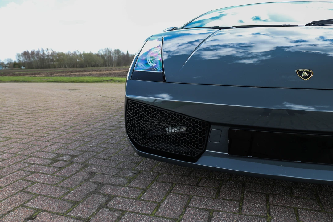 2014 Lamborghini Gallardo - Image 12 of 31