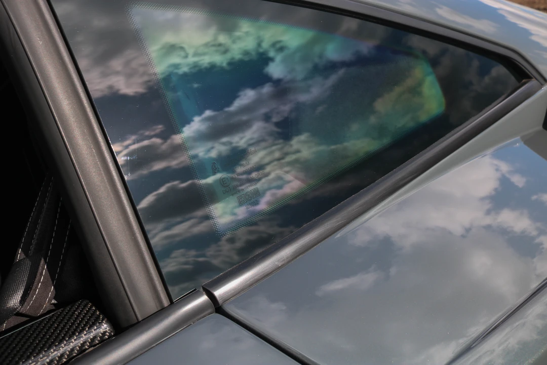 2014 Lamborghini Gallardo - Image 22 of 31