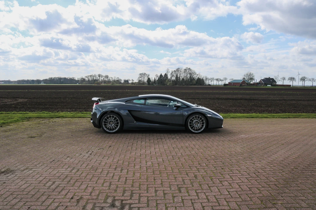 2014 Lamborghini Gallardo - Image 4 of 31