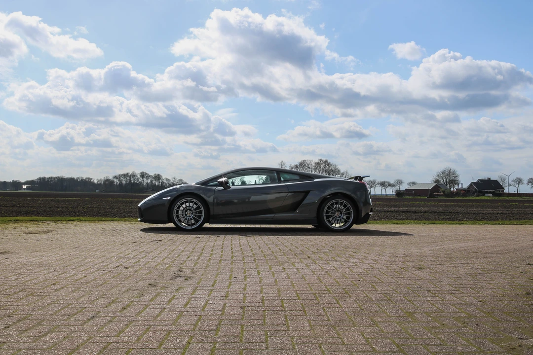 2014 Lamborghini Gallardo - Image 7 of 31