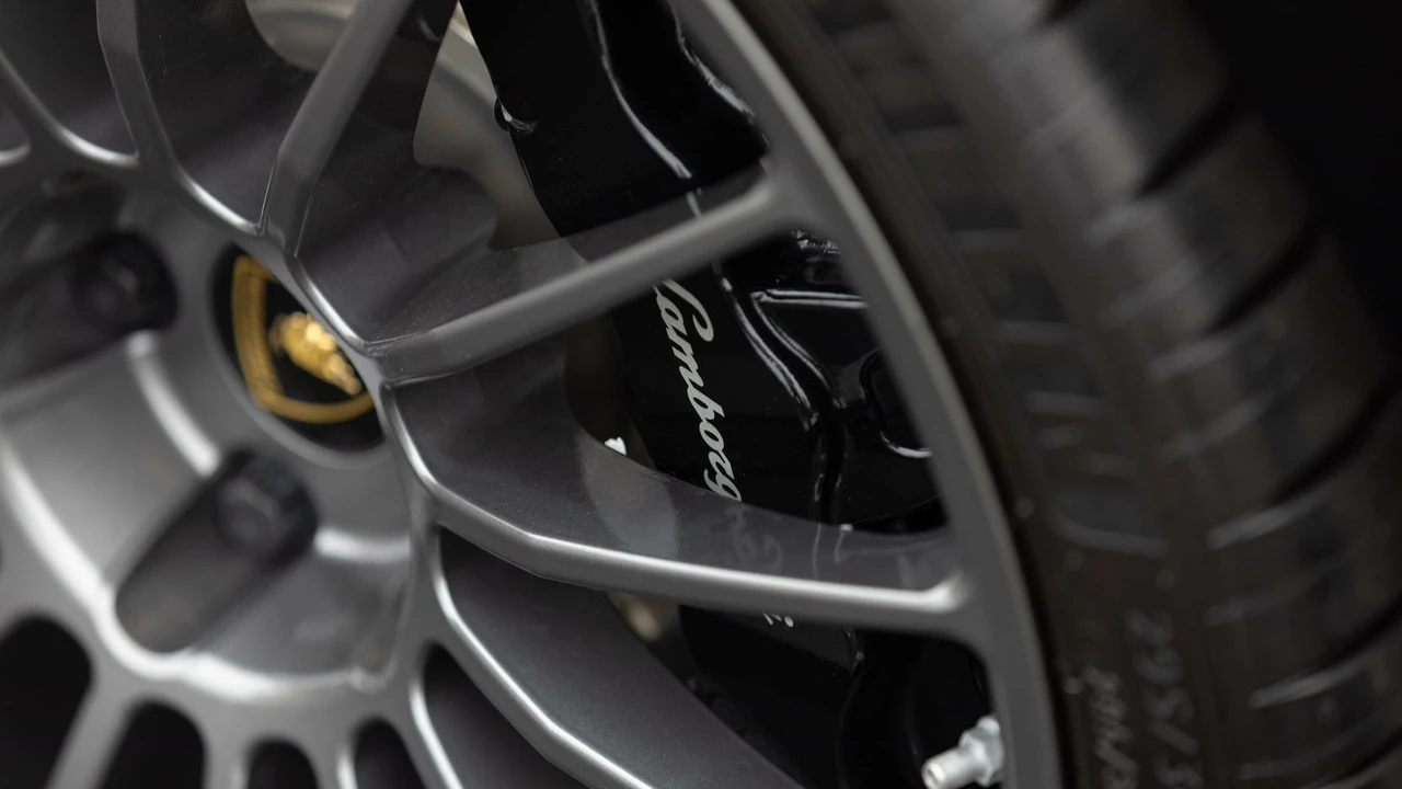 2008 Lamborghini Gallardo Superleggera - Image 24 of 31