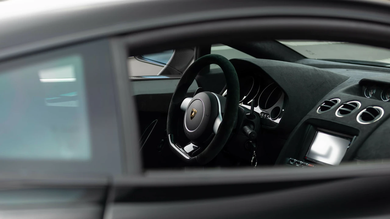 2008 Lamborghini Gallardo Superleggera - Image 25 of 31