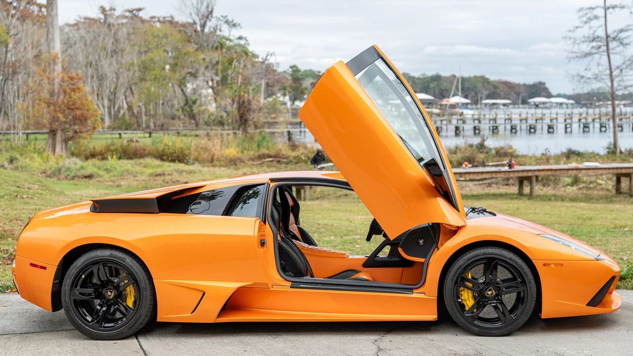 2008 Lamborghini Murcielago LP640 - Image 11 of 31