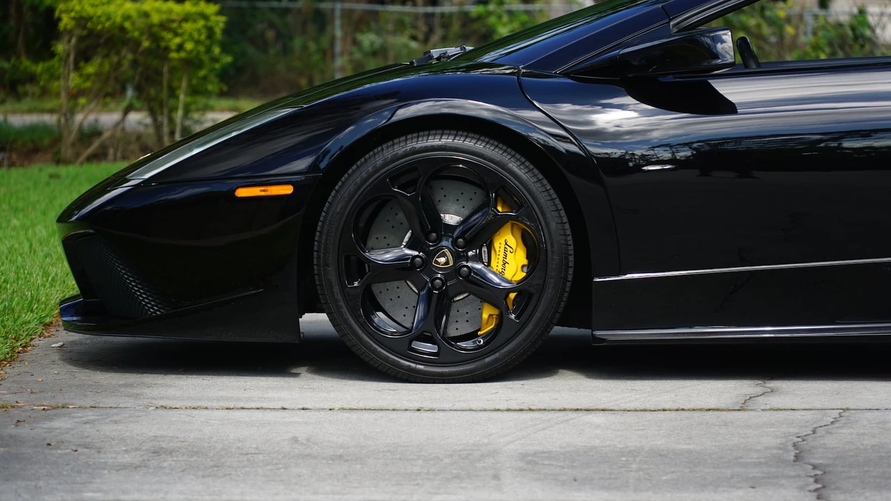 2008 Lamborghini Murcielago LP640 - Image 7 of 15