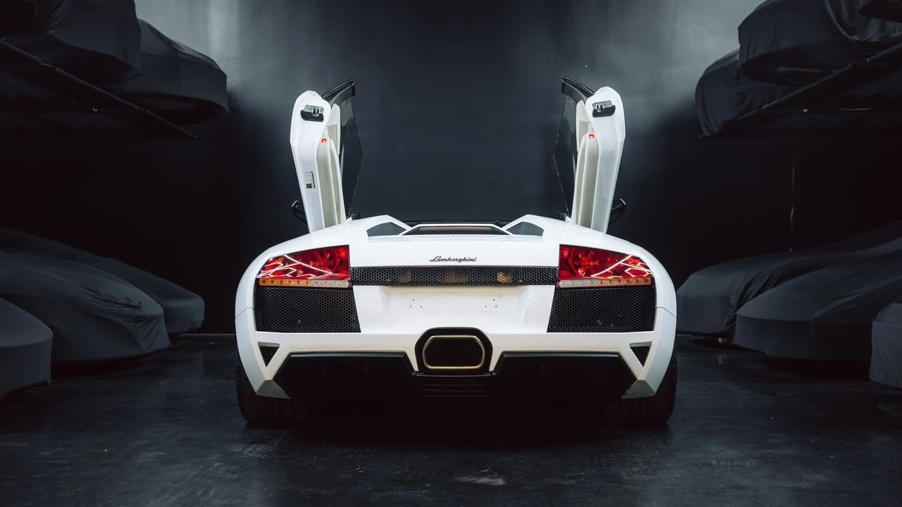 2008 Lamborghini Murcielago LP640 - Image 15 of 31