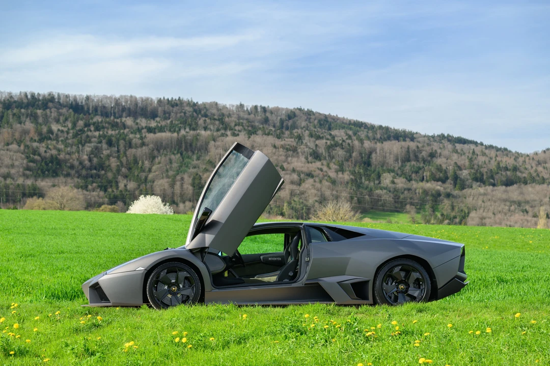 2008 Lamborghini Reventon - Image 16 of 31