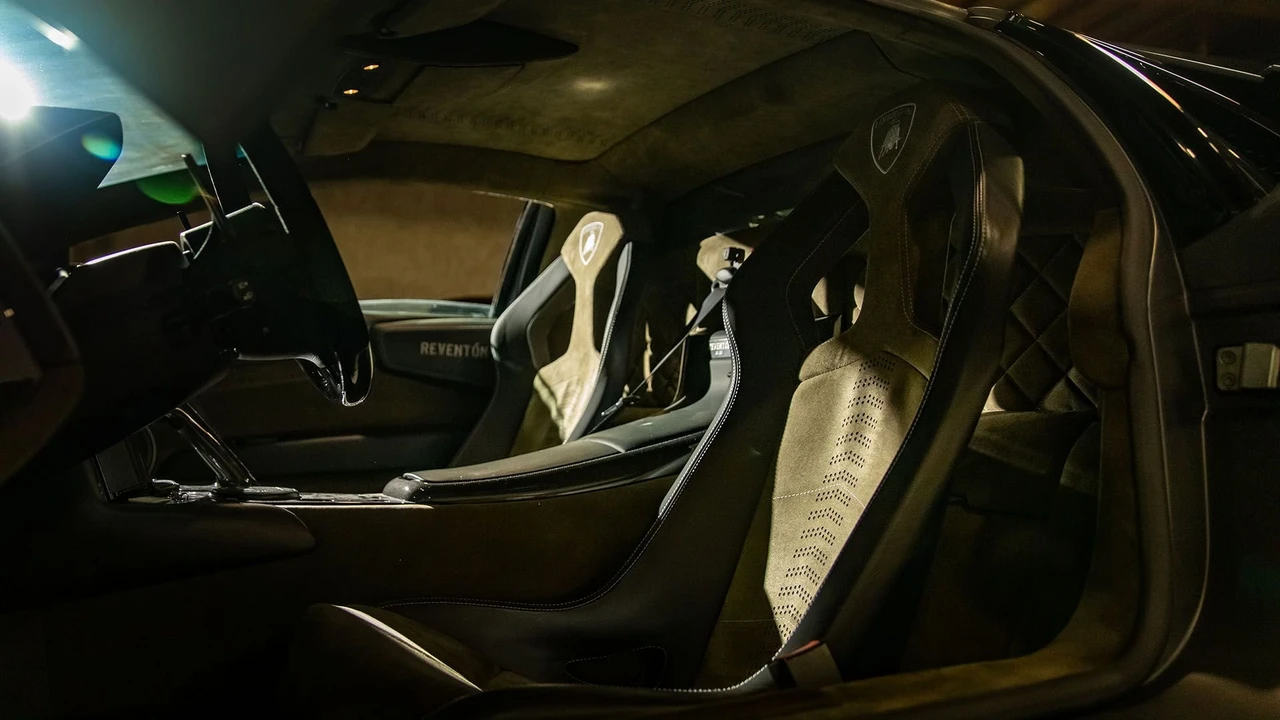 2008 Lamborghini Reventon - Image 25 of 31