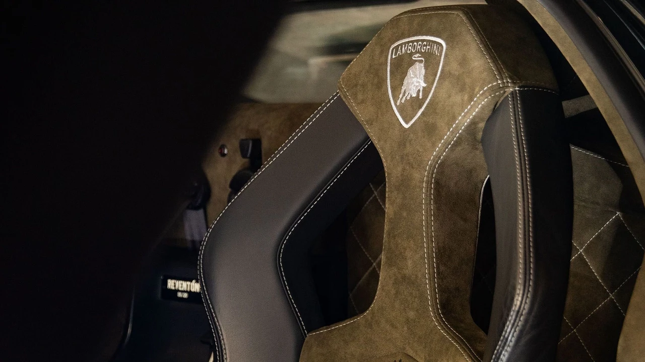 2008 Lamborghini Reventon - Image 26 of 31