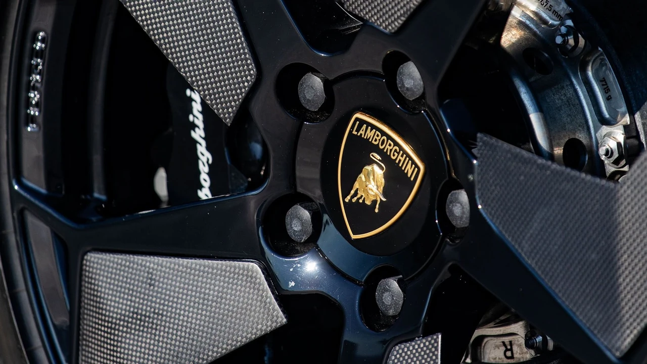 2008 Lamborghini Reventon - Image 22 of 31