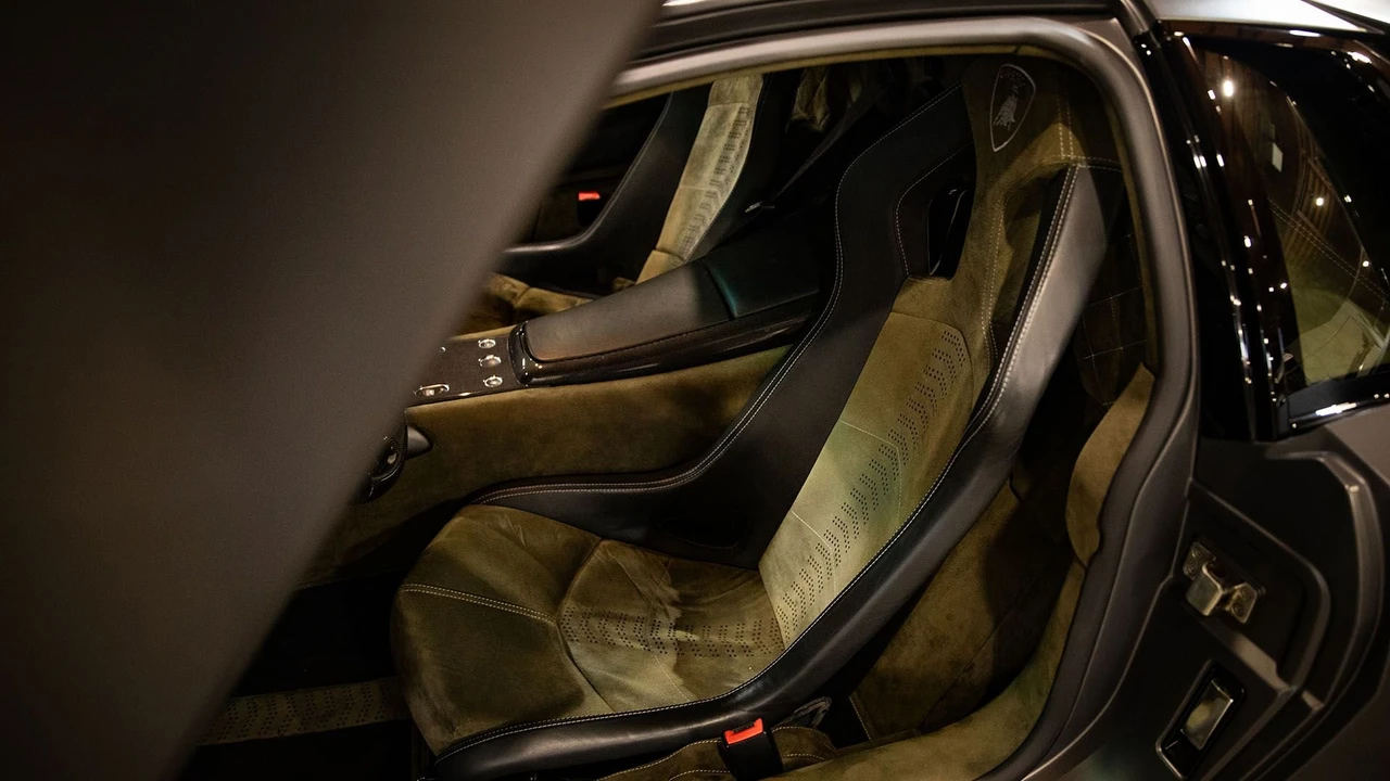 2008 Lamborghini Reventon - Image 27 of 31
