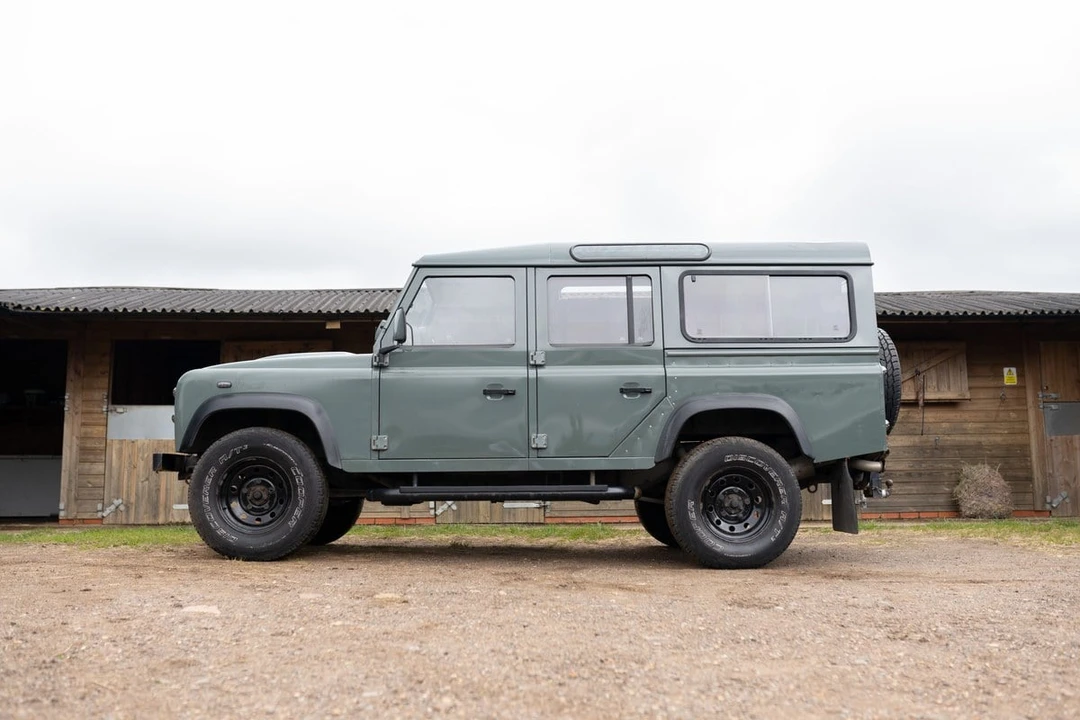2008 Land Rover Defender 110 - Image 3 of 30