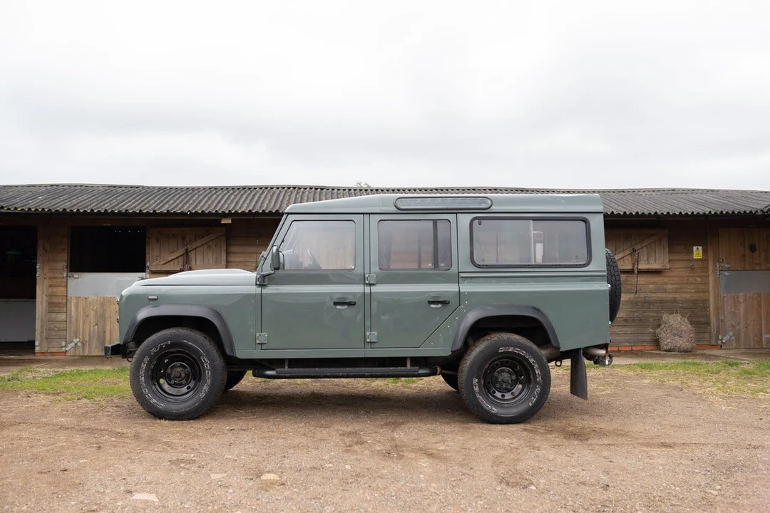2008 Land Rover Defender 110 - Image 2 of 30