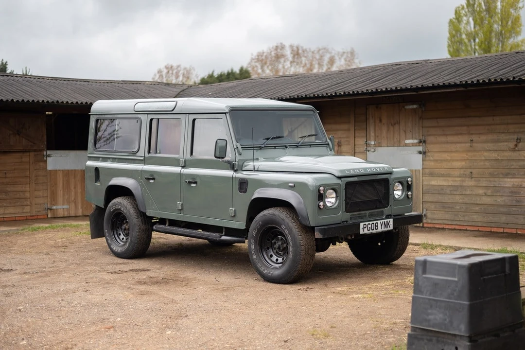 2008 Land Rover Defender 110 - Image 17 of 30