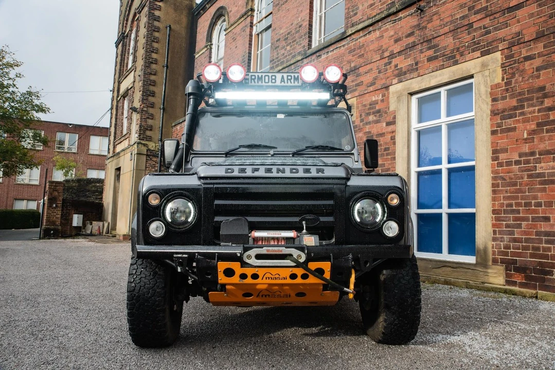 2008 Land Rover Defender 110 - Image 11 of 30