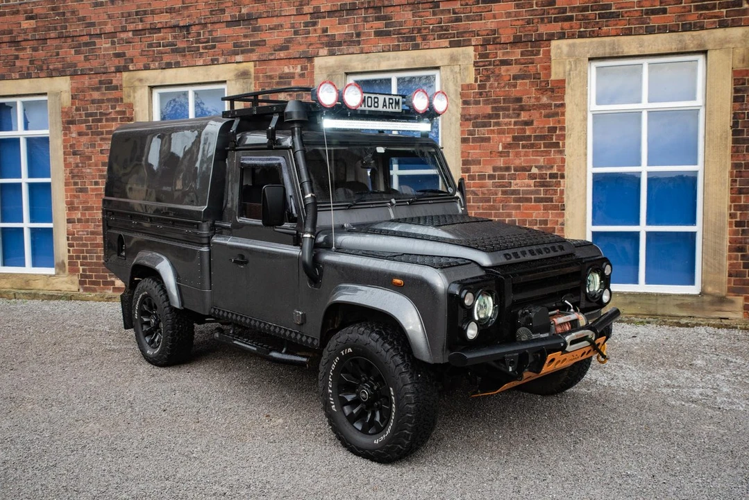 2008 Land Rover Defender 110 - Image 9 of 30