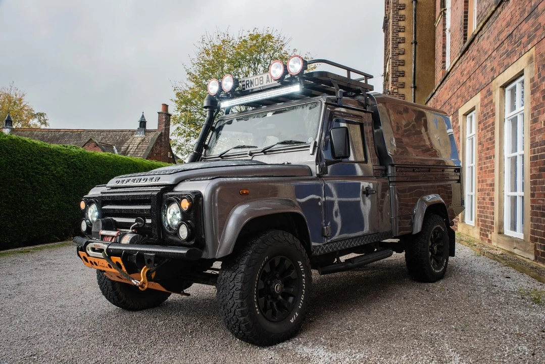 2008 Land Rover Defender 110 - Image 12 of 30
