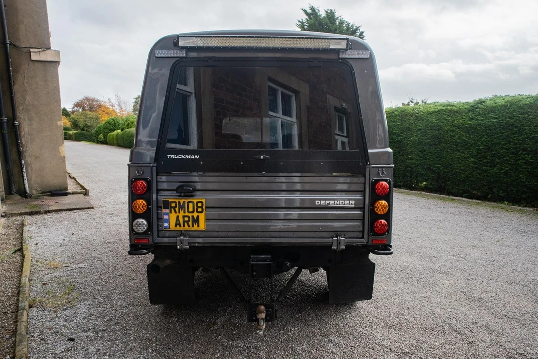 2008 Land Rover Defender 110 - Image 15 of 30