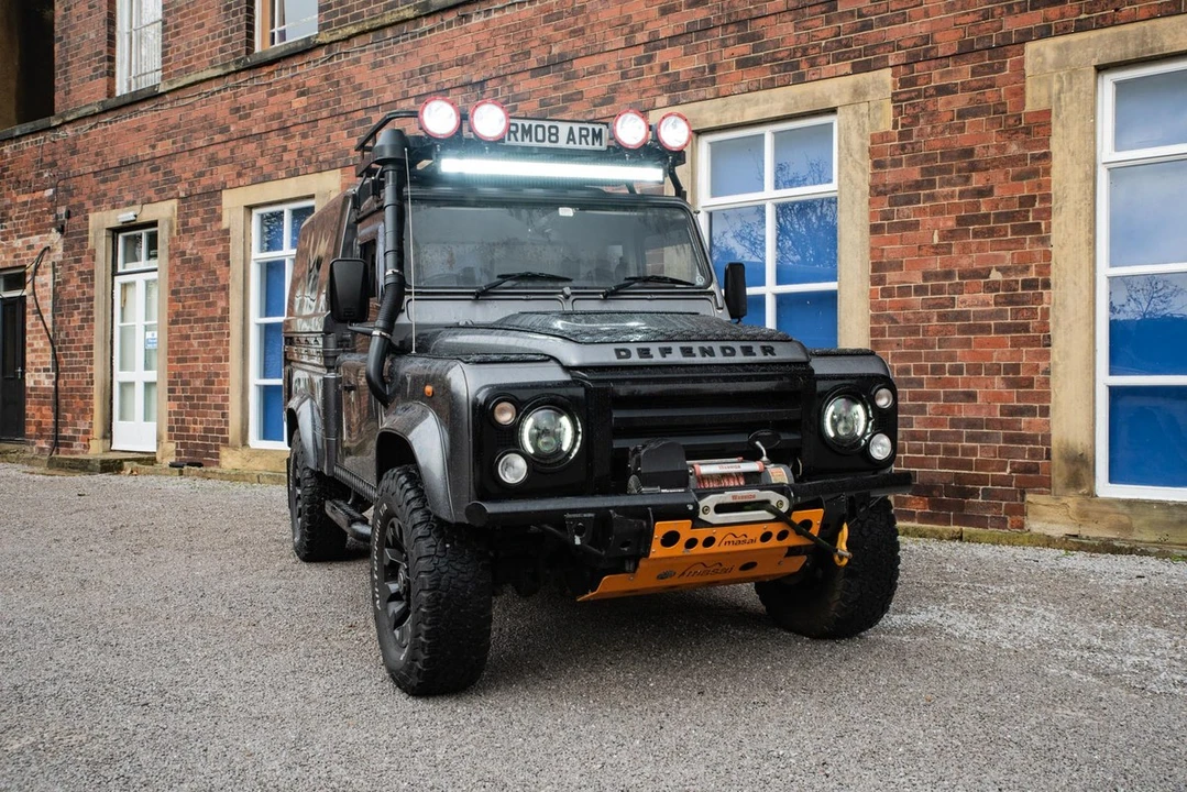 2008 Land Rover Defender 110 - Image 7 of 30