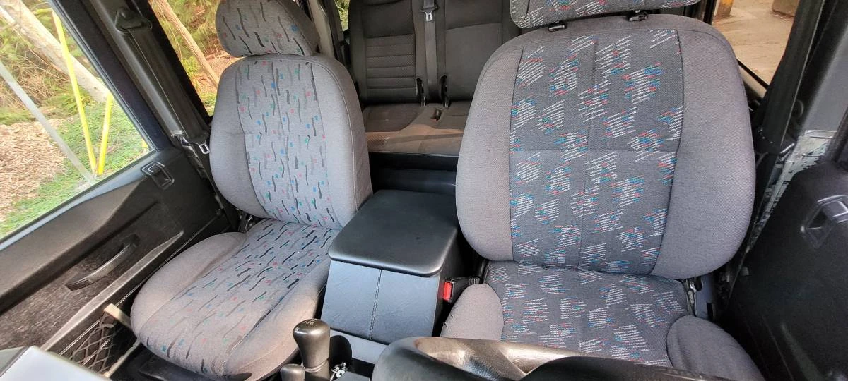2008 Land Rover Defender 110 - Image 11 of 20