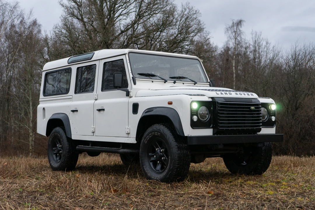 2008 Land Rover Defender 110 - Image 10 of 31