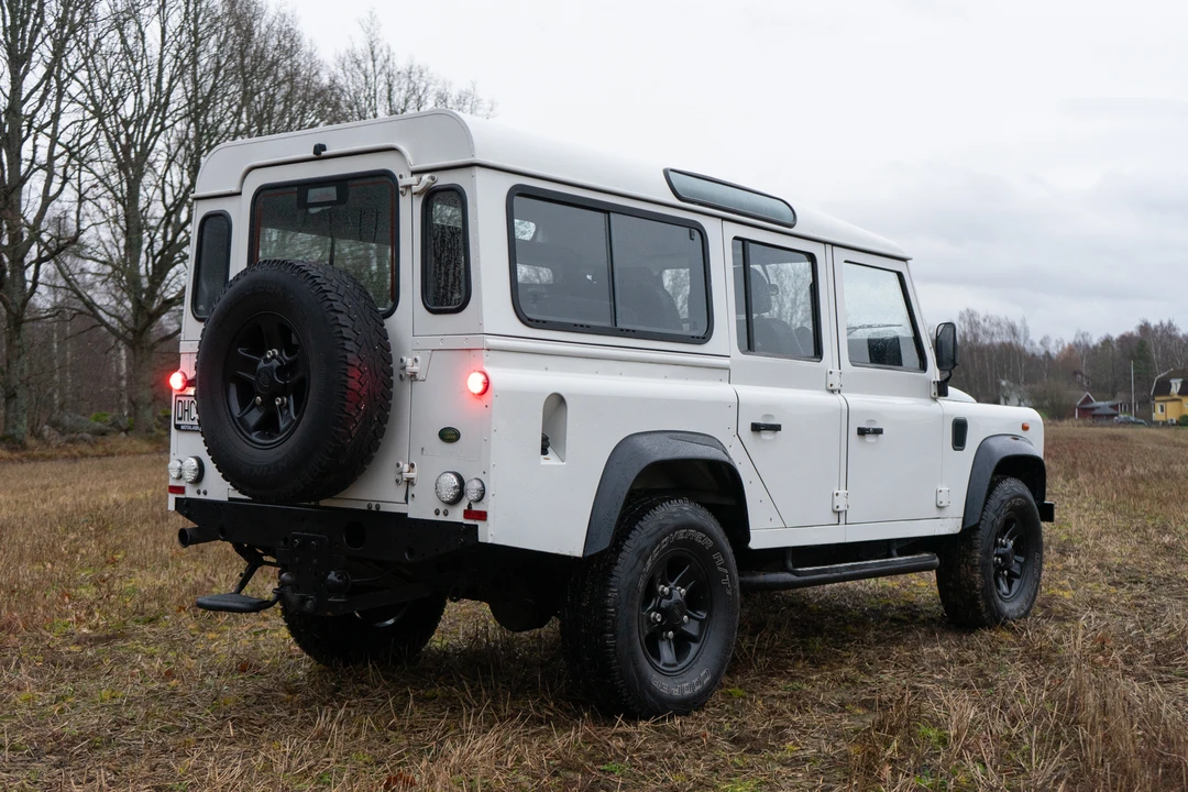 2008 Land Rover Defender 110 - Image 7 of 31