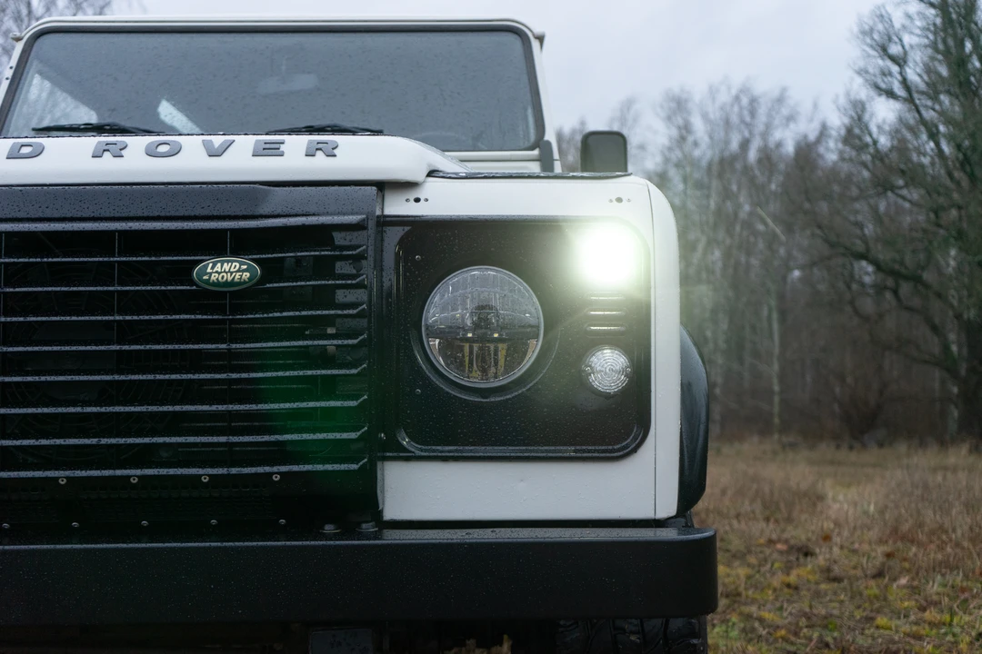 2008 Land Rover Defender 110 - Image 12 of 31