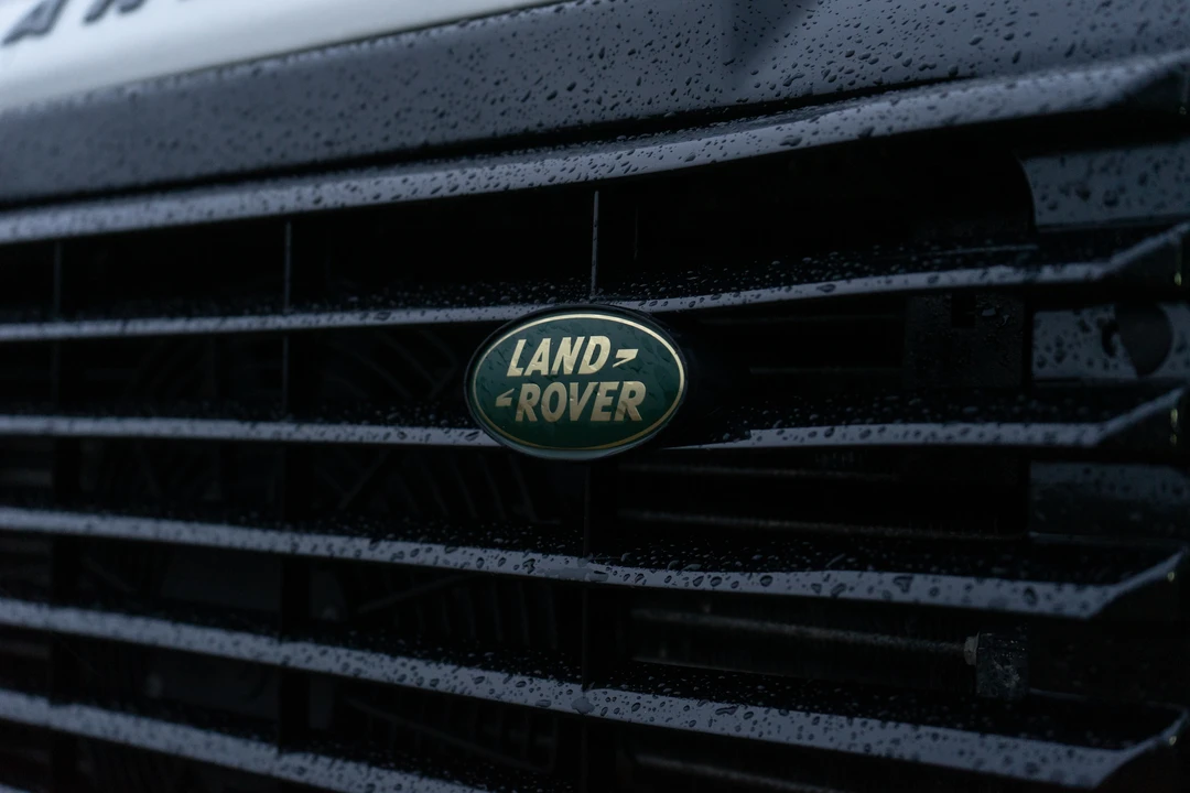 2008 Land Rover Defender 110 - Image 16 of 31