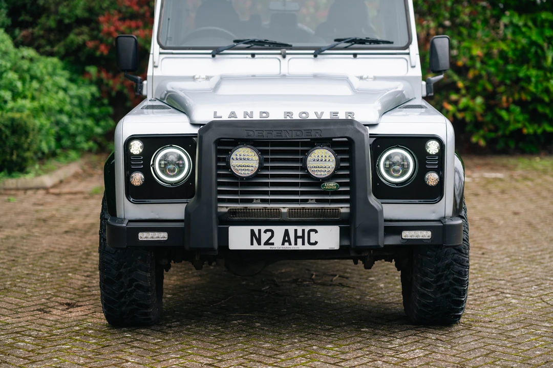2008 Land Rover Defender 110 - Image 11 of 31
