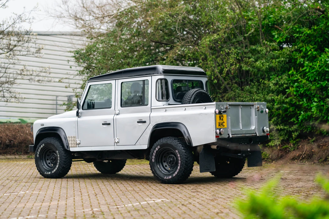 2008 Land Rover Defender 110 - Image 5 of 31