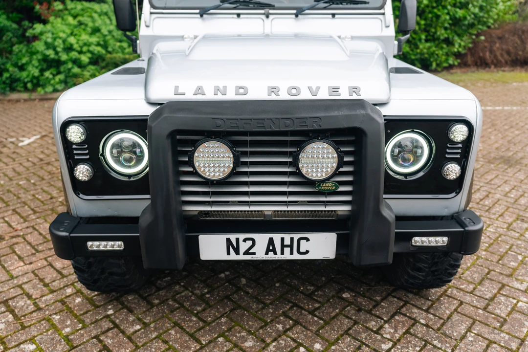 2008 Land Rover Defender 110 - Image 17 of 31