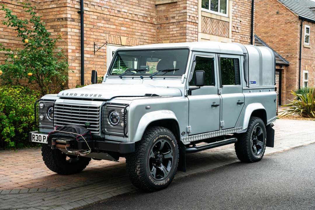 2008 Land Rover Defender 110 - Image 3 of 31