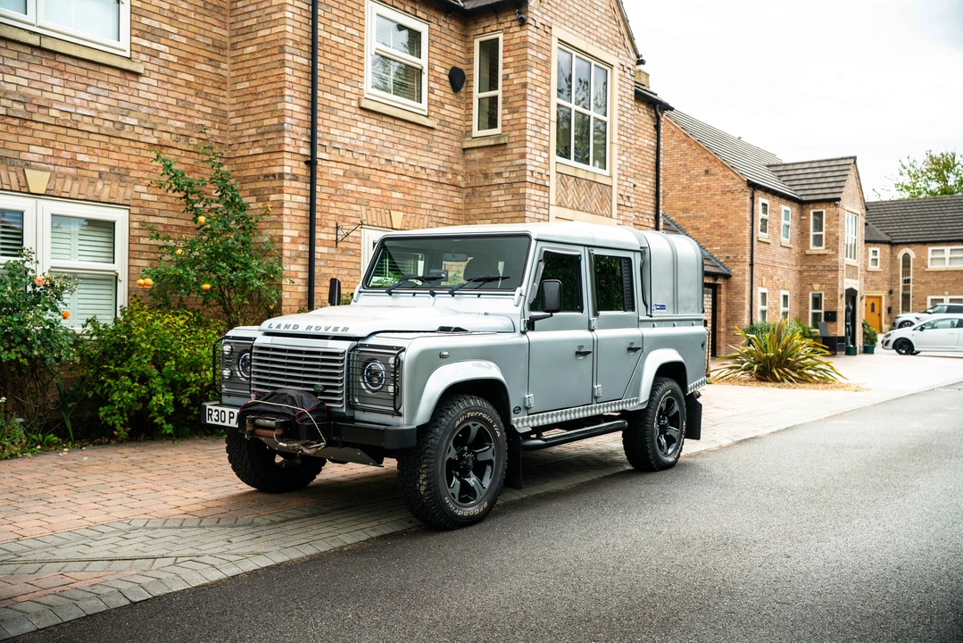 2008 Land Rover Defender 110 - Image 17 of 31