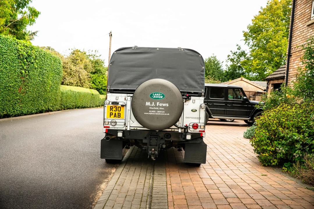 2008 Land Rover Defender 110 - Image 13 of 31