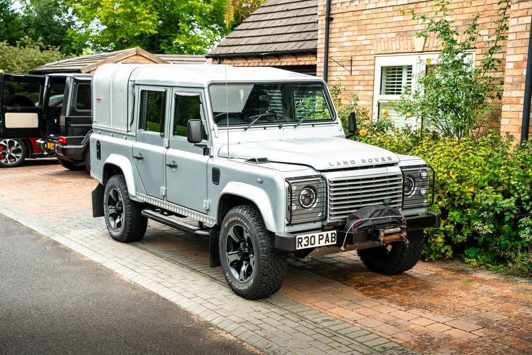 2008 Land Rover Defender 110 - Image 15 of 31