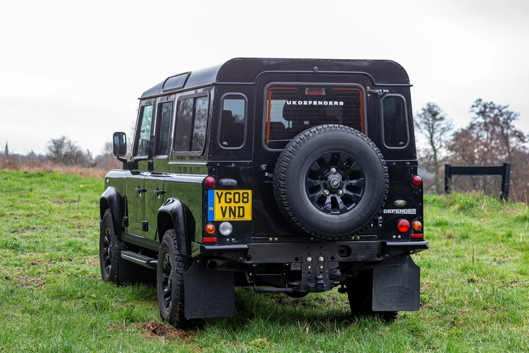 2008 Land Rover Defender 110 - Image 7 of 30