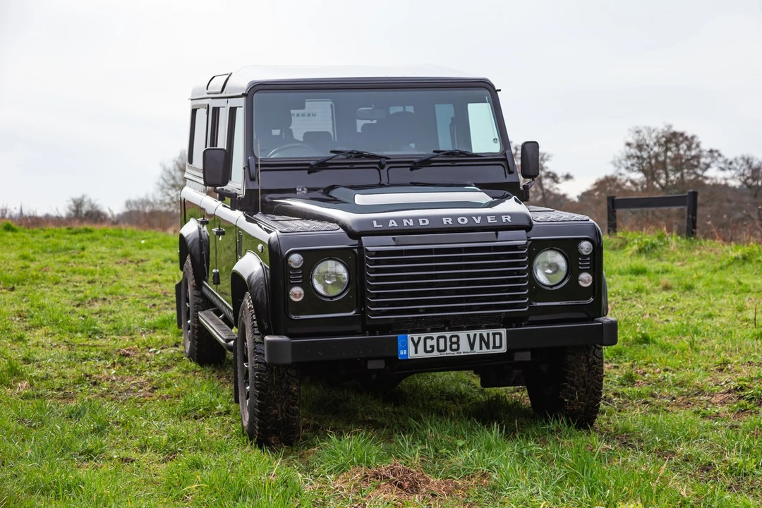 2008 Land Rover Defender 110 - Image 15 of 30